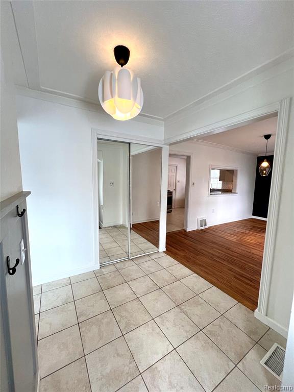 396 South Boulevard W, Rochester Hills, MI 48307 — Photo 3
