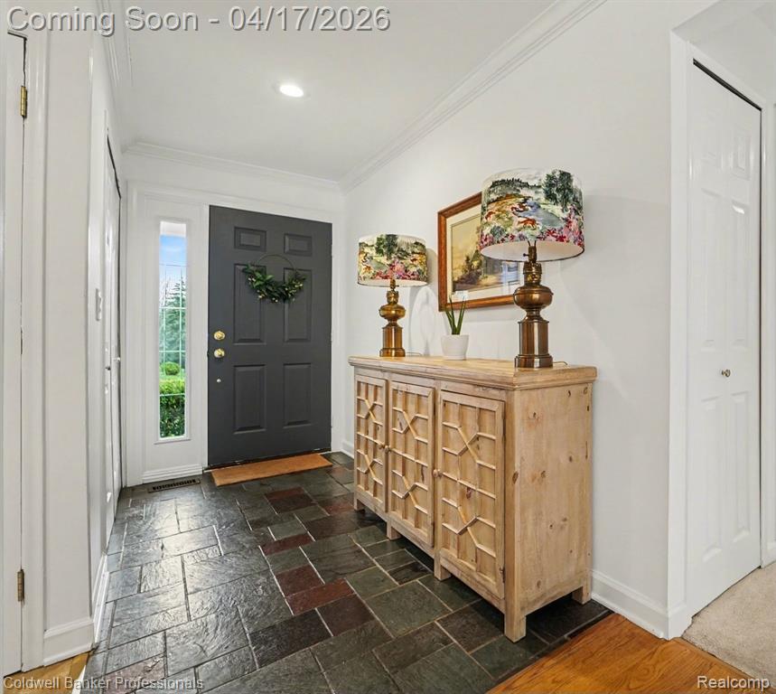 717 Sandstone Drive, Rochester Hills, MI 48309 — Photo 6
