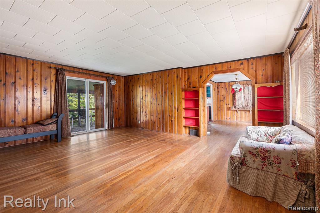204 W LAFAYETTE Street, Milford, MI 48381 — Photo 5