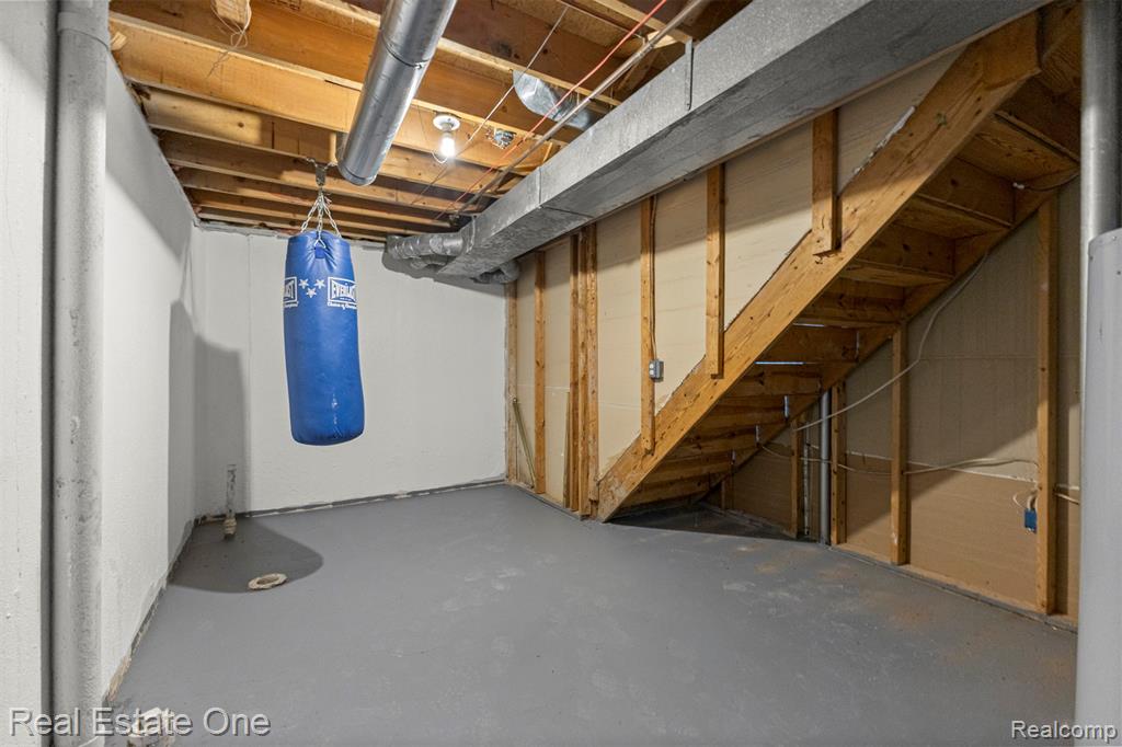 7985 Faircrest Drive, Ypsilanti, MI 48197 — Photo 40