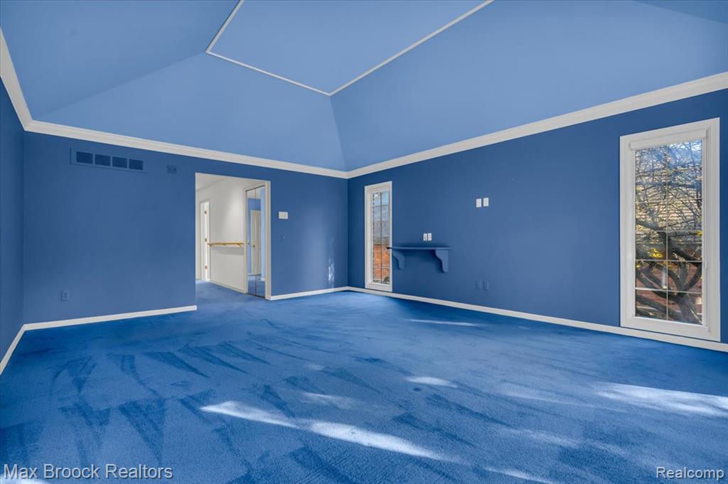 5554 Pine Brooke Court, Bloomfield Hills, MI 48304 — Photo 14