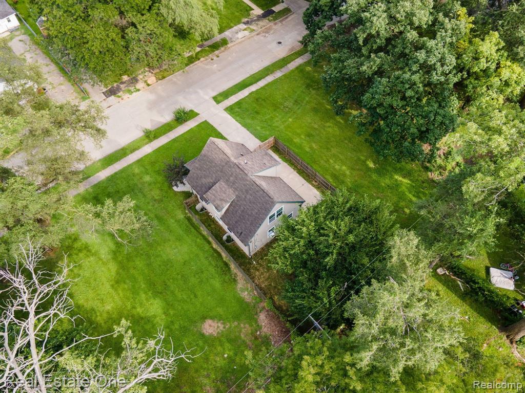 21063 WOODSIDE Avenue, Ferndale, MI 48220 — Photo 29