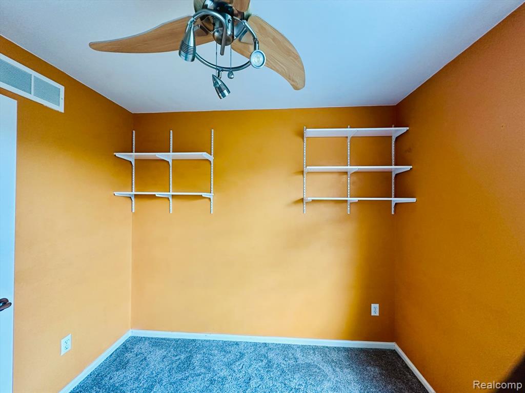 44701 Ellery Lane, Novi, MI 48377 — Photo 32