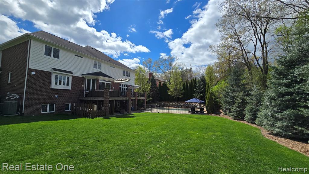 960 Hill Hollow Lane, Milford, MI 48381 — Photo 41