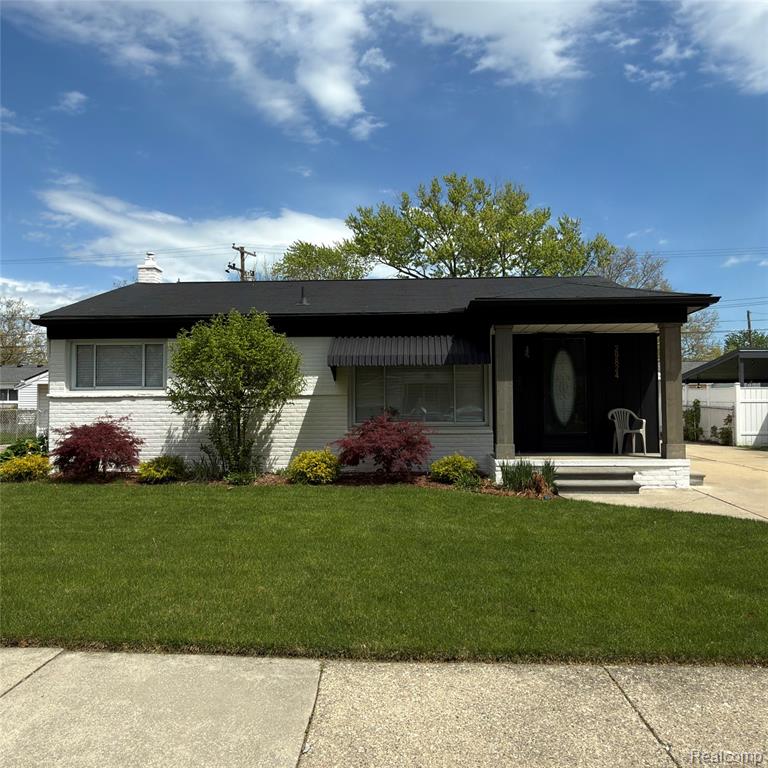 29824 Manhattan Street, Saint Clair Shores, MI 48082 — front exterior