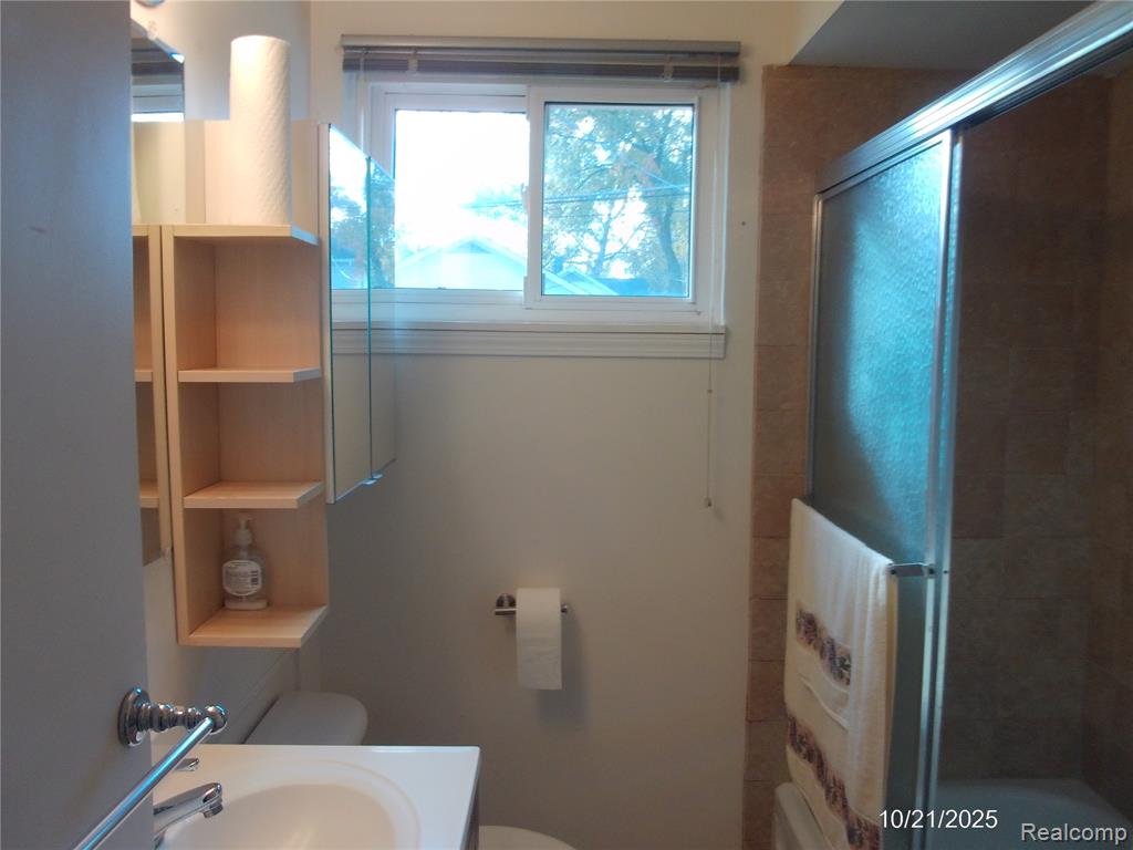 762 RUFFNER Avenue, Birmingham, MI 48009 — Photo 8