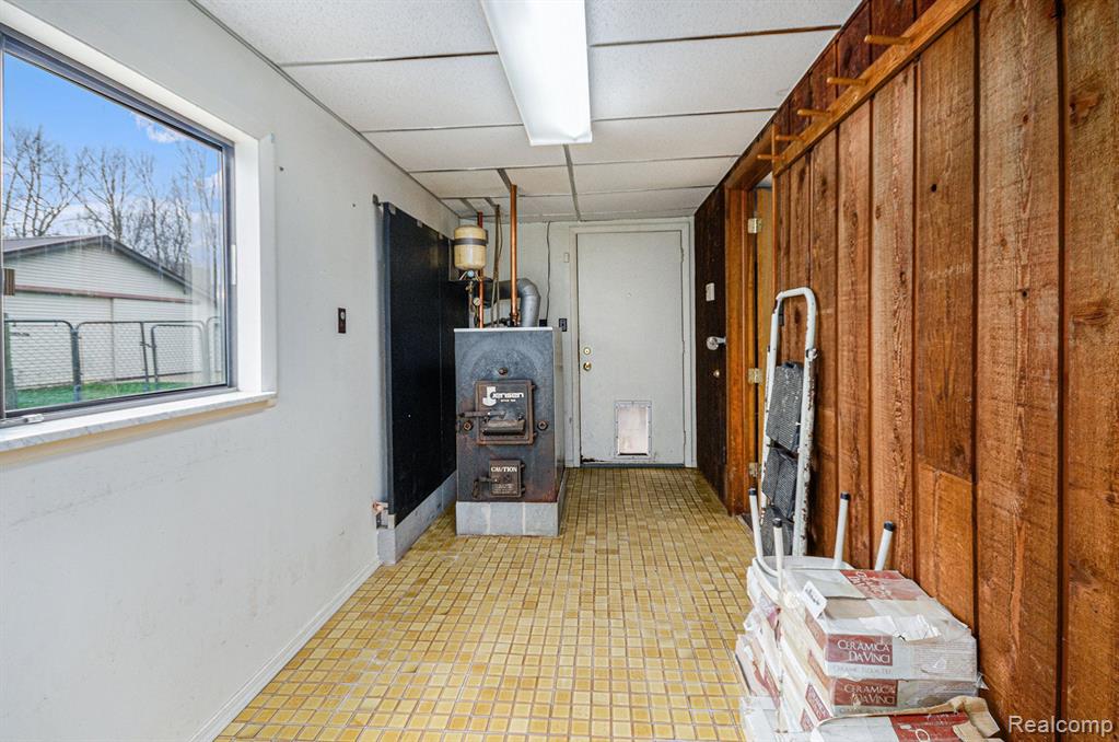 8297 Jordan Road, Grand Blanc, MI 48439 — Photo 24