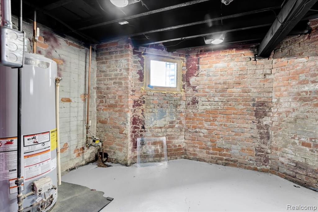 7950 E Lafayette Street, Detroit, MI 48214 — Photo 24