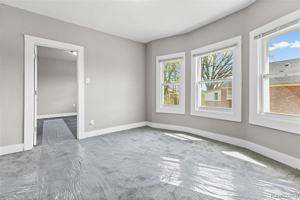 3010 Montclair Street, Detroit, MI 48214 — Photo 36