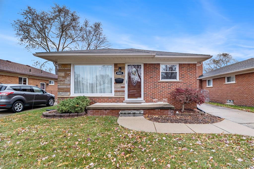 4001 Roosevelt Boulevard, Dearborn Heights, MI 48125 — front exterior