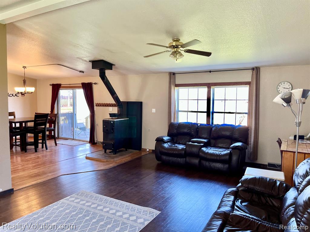 1736 WHEELING Road, Imlay City, MI 48444 — Photo 4