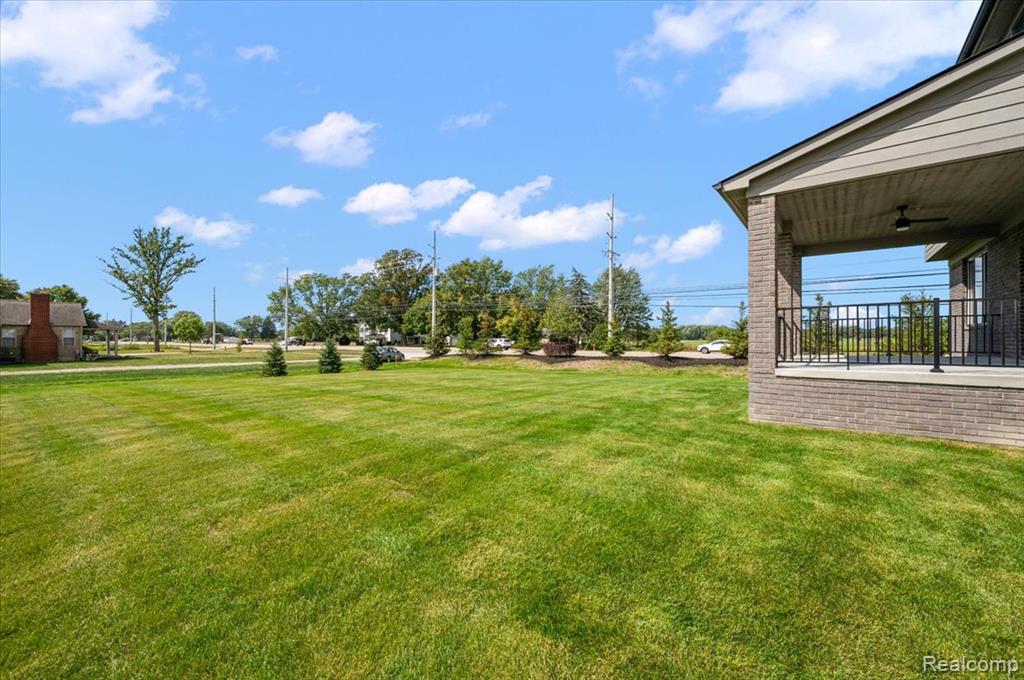 50999 Mistwood Drive, Macomb, MI 48042 — Photo 6