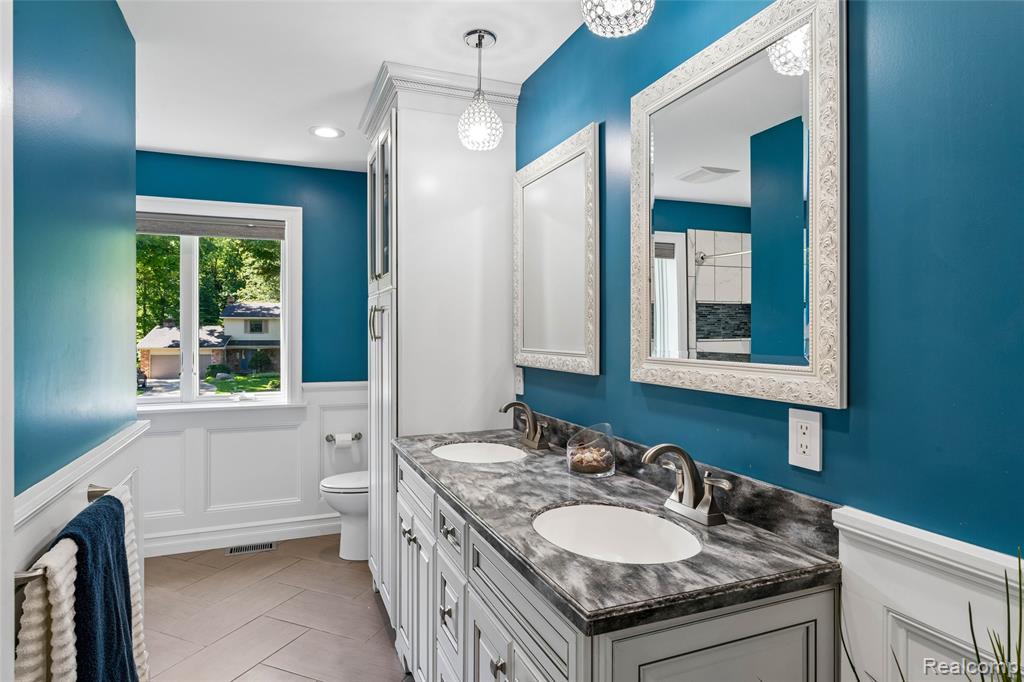 5327 Olde Saybrooke Road, Grand Blanc, MI 48439 — Photo 23