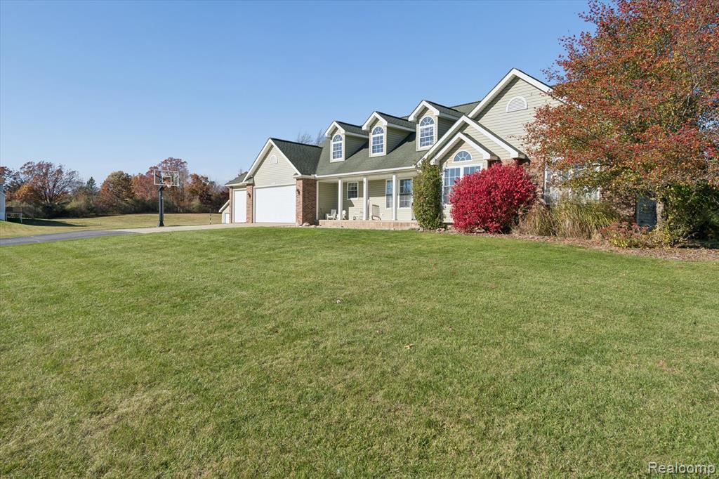 11051 Meadowview Drive, Goodrich Vlg, MI — Photo 5