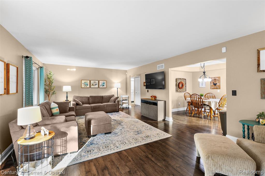 44127 Arlington Road, Canton, MI 48187 — Photo 8