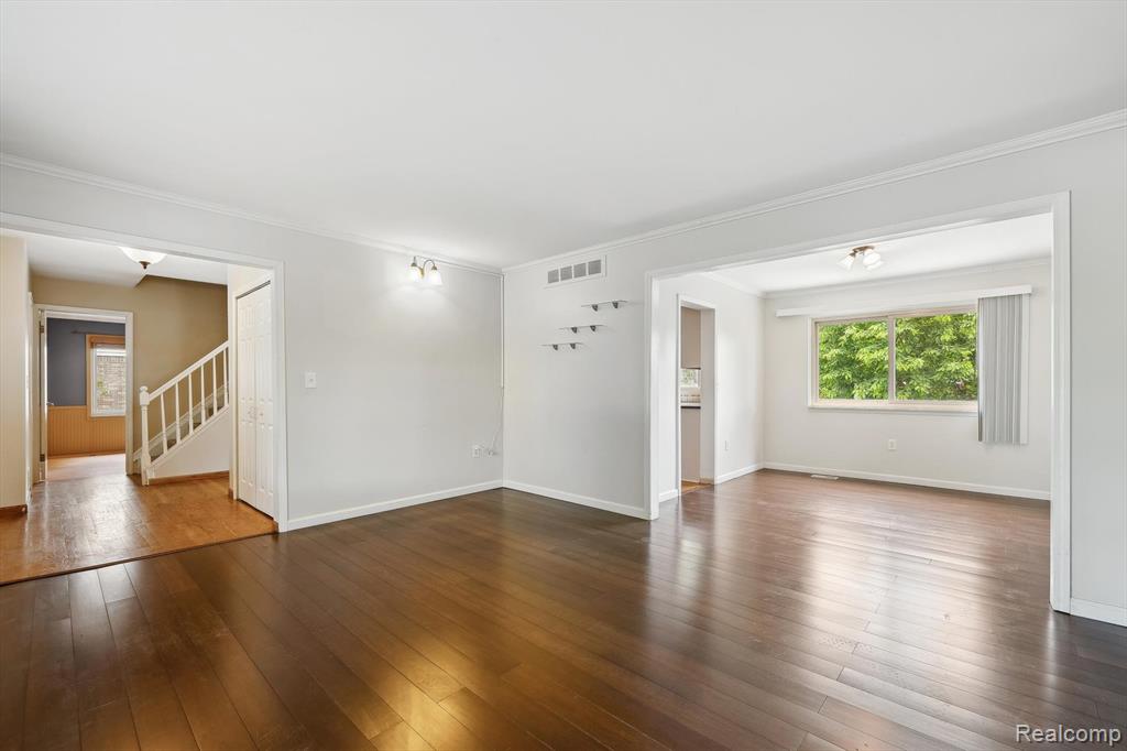7302 PARKWAY Court, Canton, MI 48187 — Photo 9