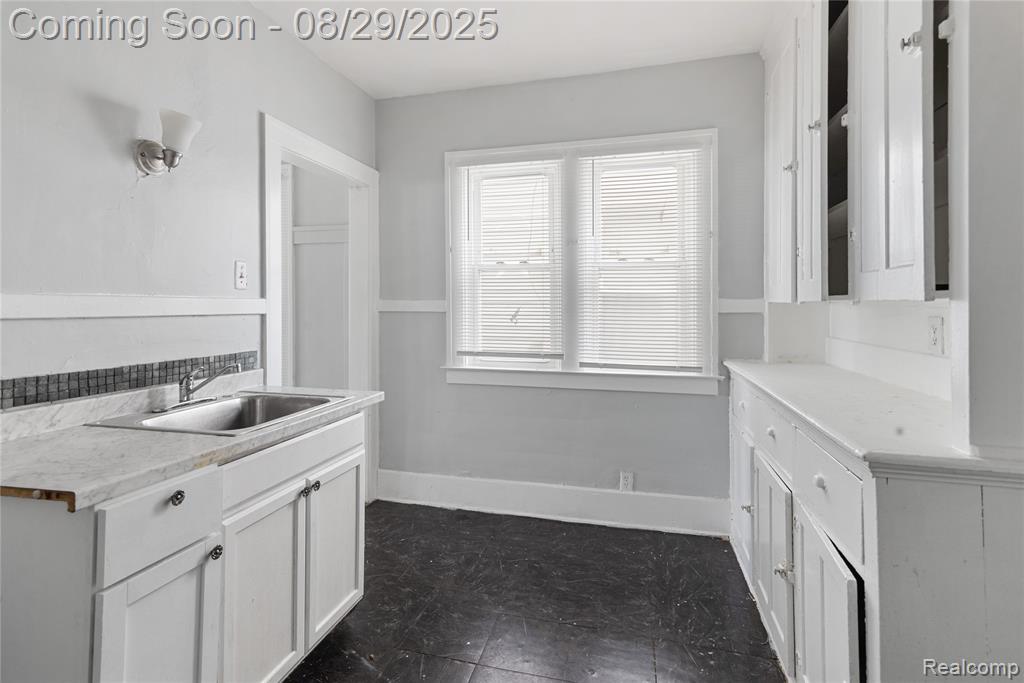6073/6075 Whitewood Street, Detroit, MI 48210 — Photo 12