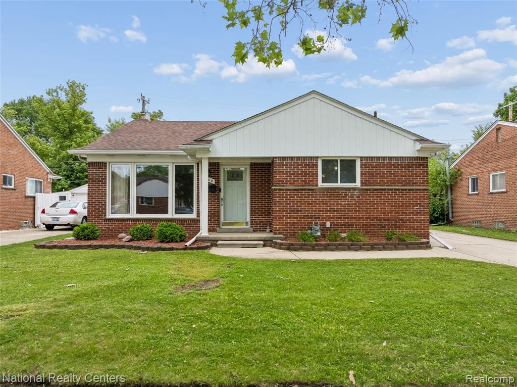 8108 Whitefield Street, Dearborn Heights, MI 48127 — front exterior