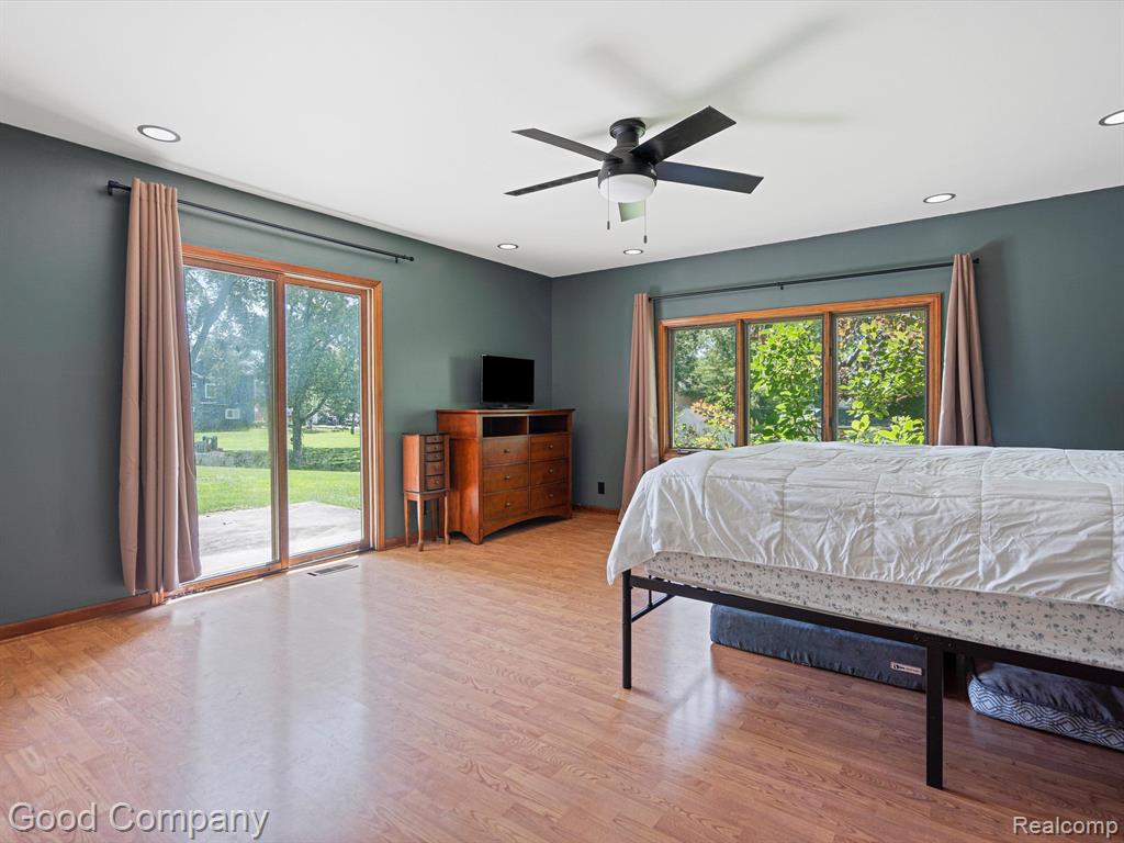 210 SCHRUM Drive, Whitmore Lake, MI 48189 — Photo 14