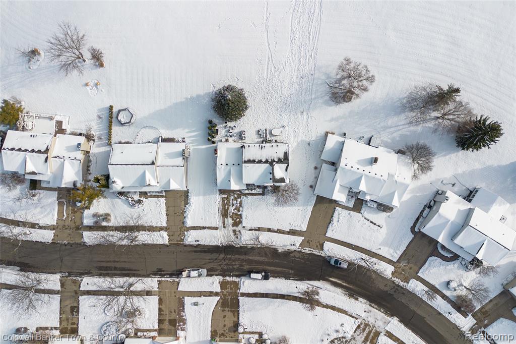 539 Dorchester Way, Milford, MI 48381 — Photo 51