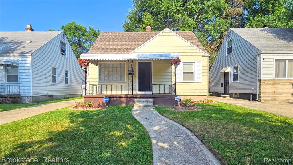 7336 Chatham, Redford, MI 48239 — front exterior