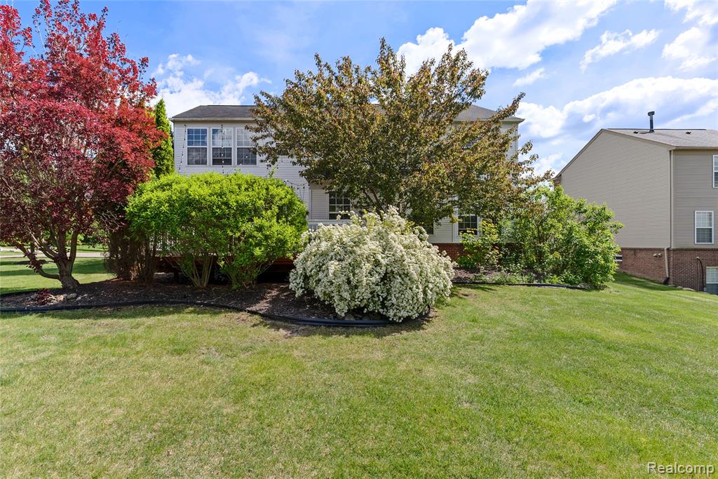 6241 Sapphire Court, Grand Blanc, MI 48439 — Photo 47