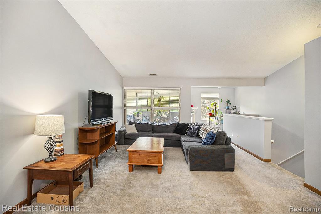 61023 Greenwood Drive, South Lyon, MI 48178 — Photo 3