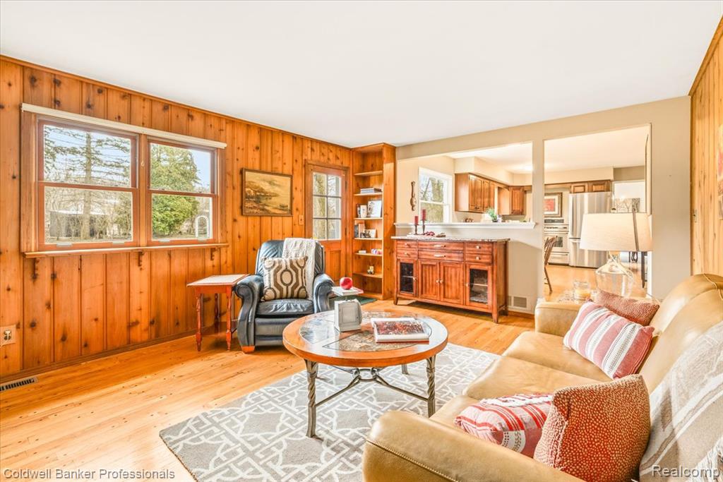 2648 Antietam Drive, Ann Arbor, MI 48105 — Photo 21