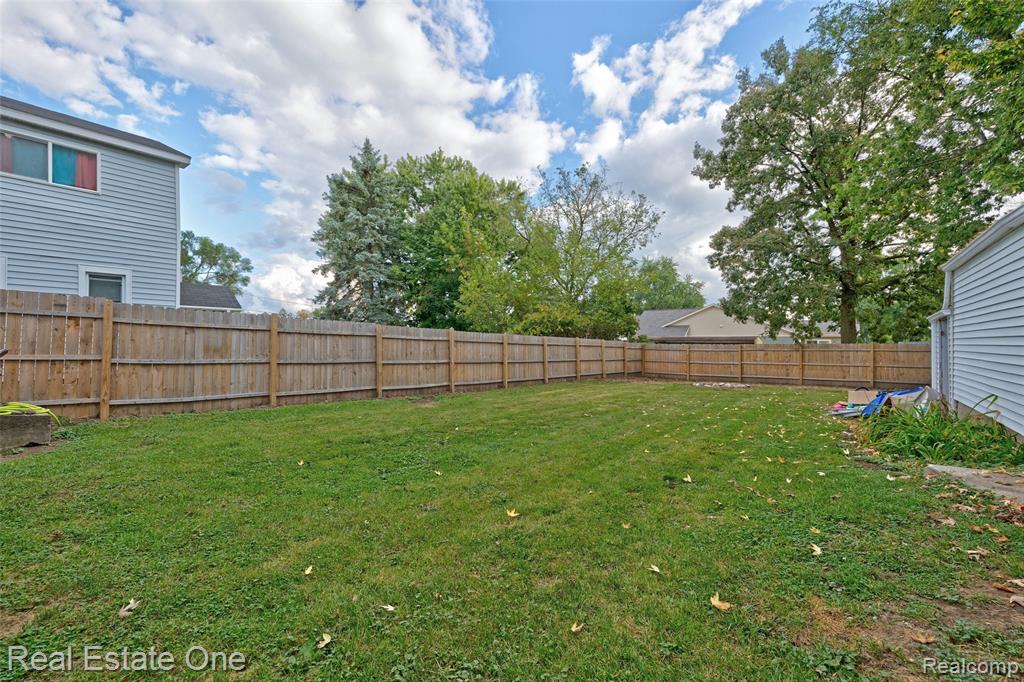 8247 Miller Road, Swartz Creek, MI 48473 — Photo 28