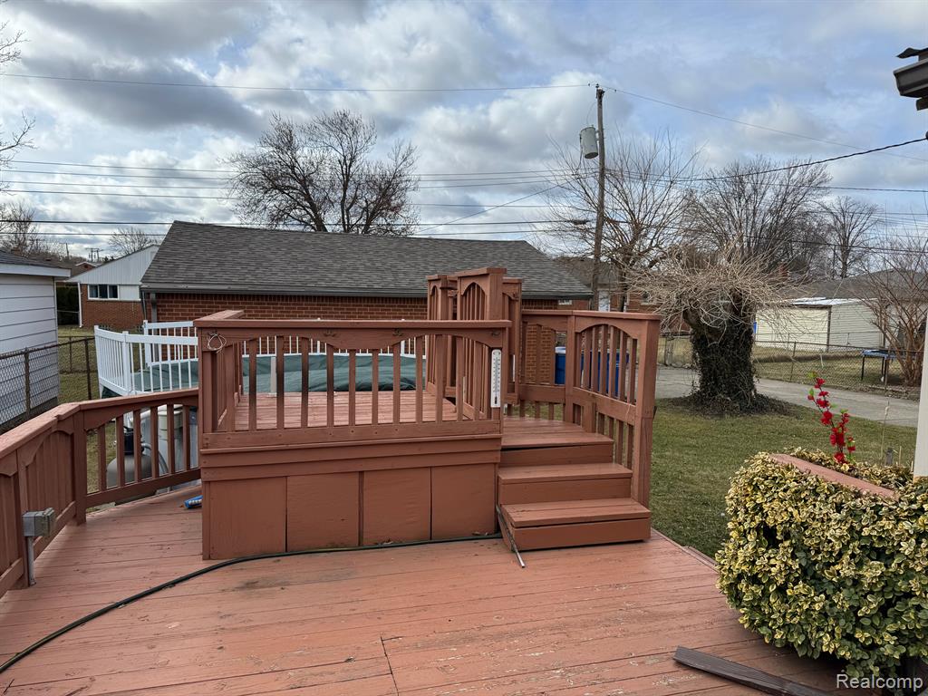 8612 CHRISTINE Street, Warren, MI 48093 — Photo 2