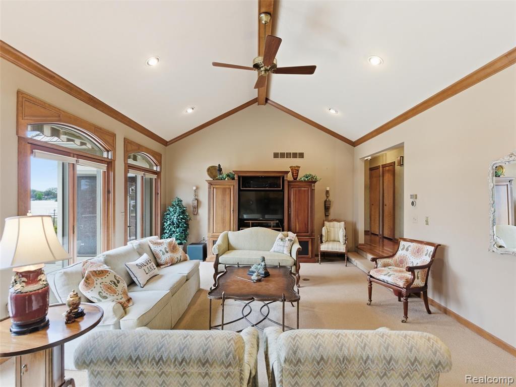 23 Chateaux Du Lac, Fenton, MI 48430 — Photo 10