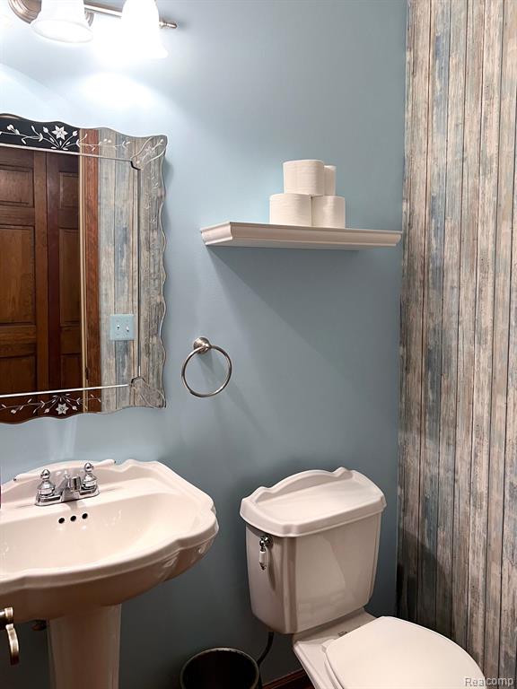 1198 KNIGHTSBRIDGE Road, Canton, MI 48187 — Photo 10