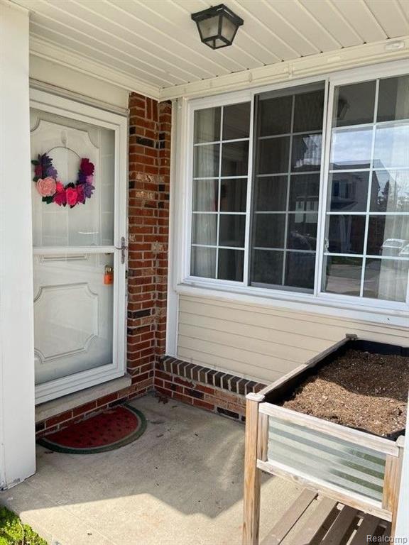 352 HAMPTON, South Lyon, MI 48178 — Photo 16