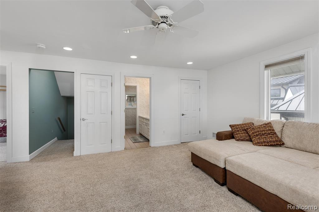 30134 Jefferson Avenue, Saint Clair Shores, MI 48082 — Photo 32