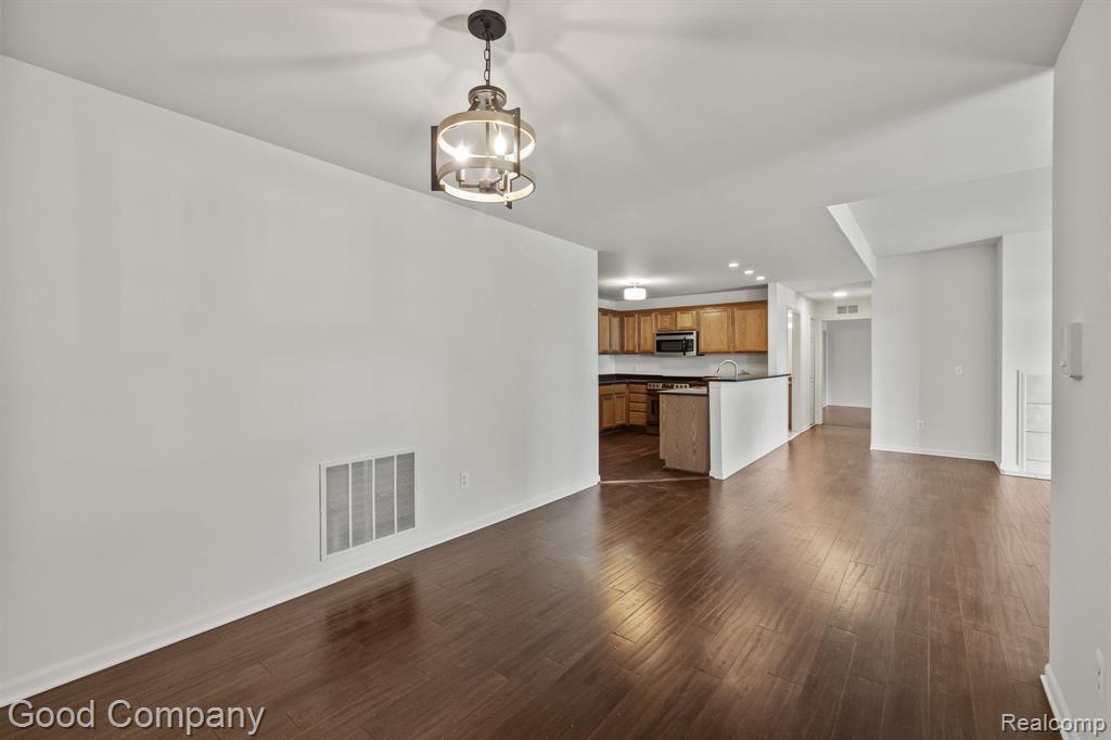 5548 Acorn Lane, Sterling Heights, MI 48314 — Photo 8