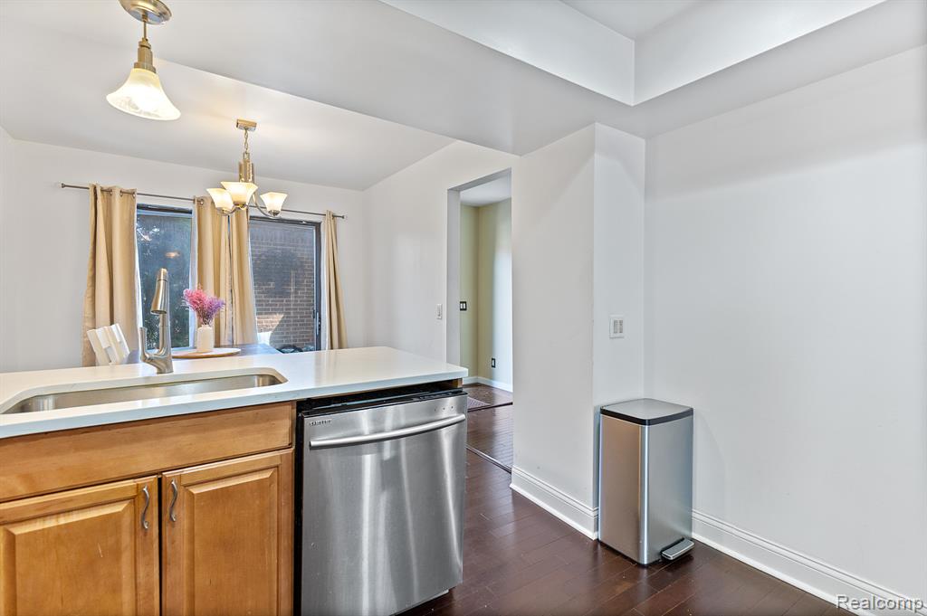 5305 Wright Way S, West Bloomfield, MI — Photo 9