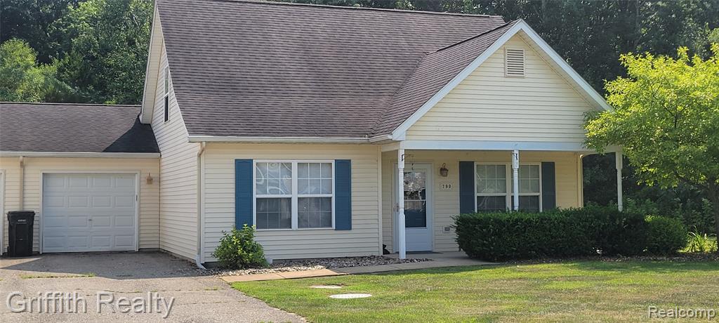 790 Cattail Lane, Pinckney, MI 48169 — front exterior