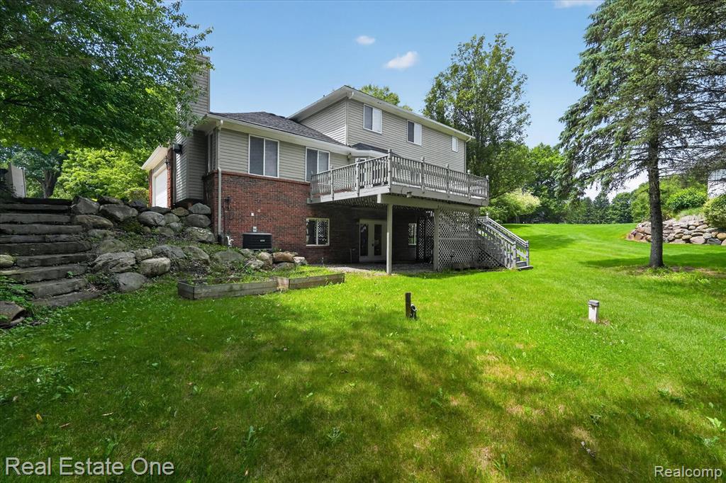 9610 Forest Ridge Drive, Clarkston, MI 48348 — Photo 59