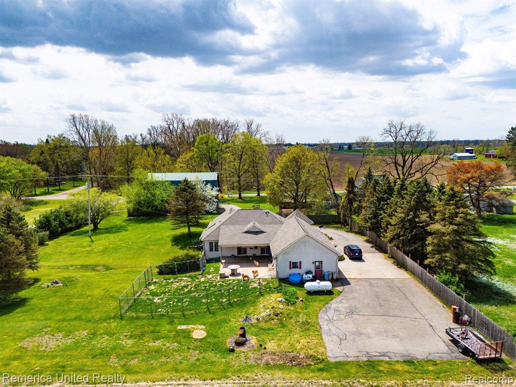 5069 BELL OAK Road, Webberville, MI 48892 — Photo 35