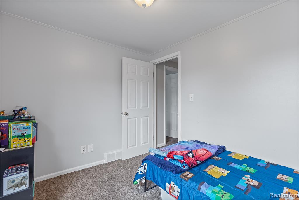 45858 KENSINGTON, Utica, MI 48317 — Photo 15
