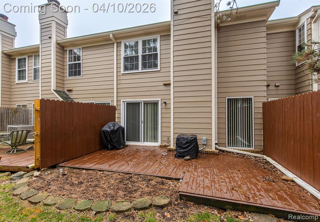 2669 Williamsburg Circle, Auburn Hills, MI 48326 — Photo 2