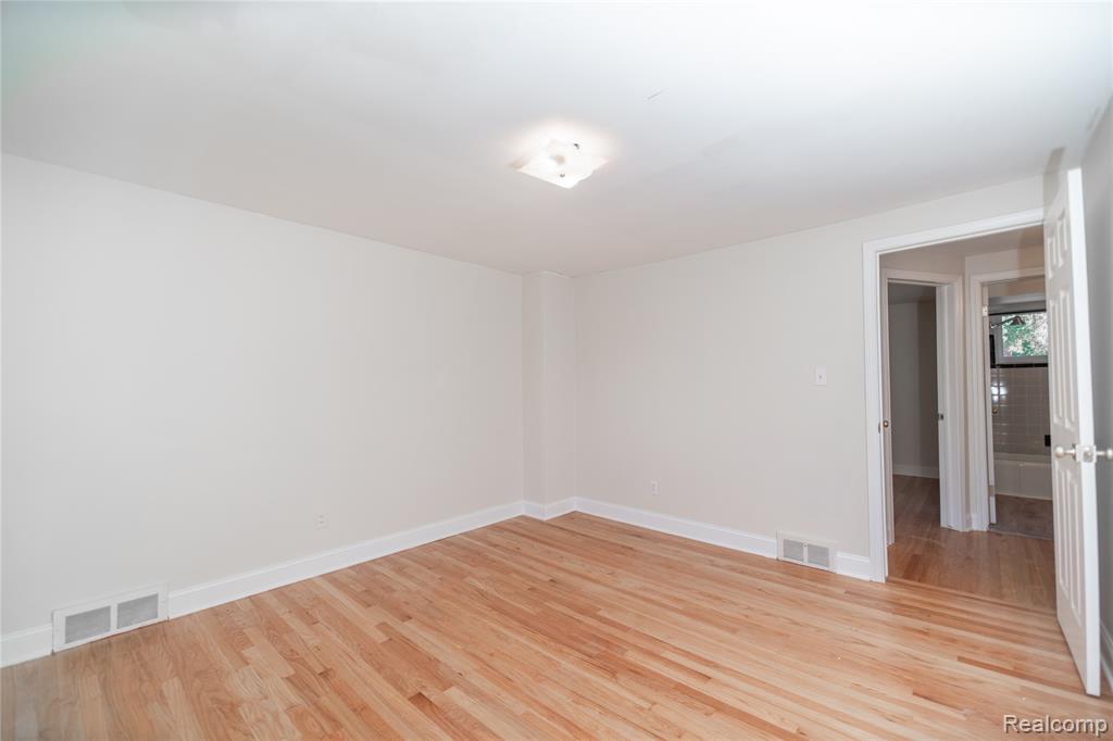 502 W Houstonia Avenue, Royal Oak, MI 48073 — Photo 14