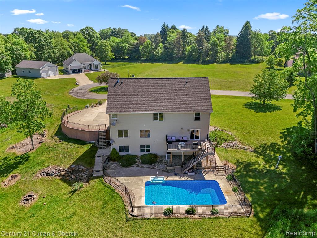 2732 Carric Court, Jackson, MI 49201 — Photo 35