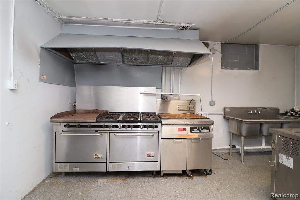 12700 Schaefer Highway, Detroit, MI 48227 — Photo 30