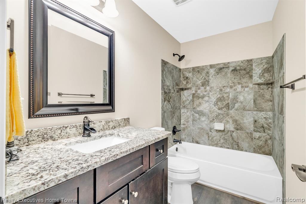 4080 Lancaster Drive, Fort Gratiot, MI 48059 — Photo 23