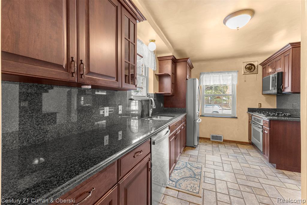 900 Meridan Street, Dearborn, MI 48124 — Photo 13