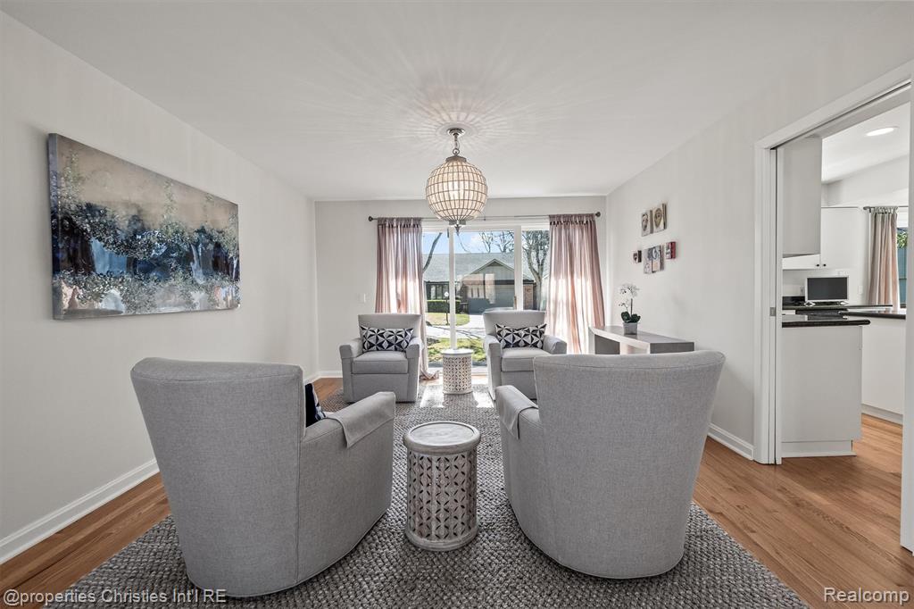 1060 Stratford Place, Bloomfield Hills, MI 48304 — Photo 14