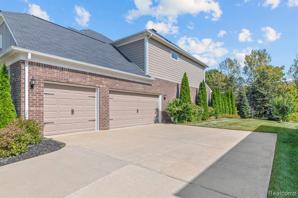 1526 Hickory Ridge Court, Canton, MI 48187 — Photo 36