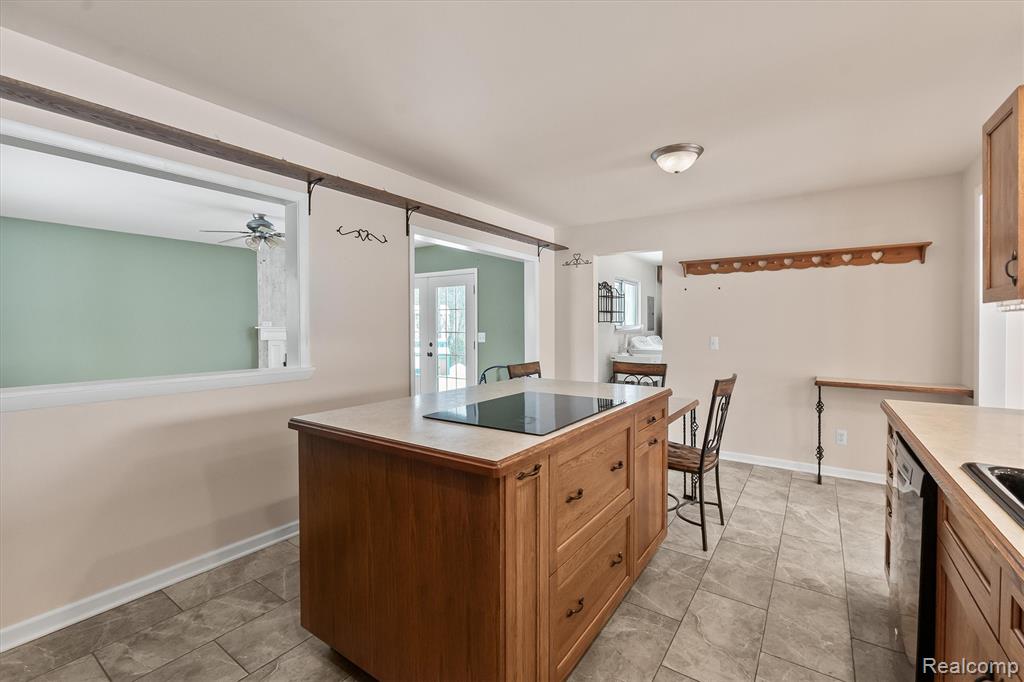 50817 Parsons Drive, Shelby Twp, MI 48317 — Photo 11