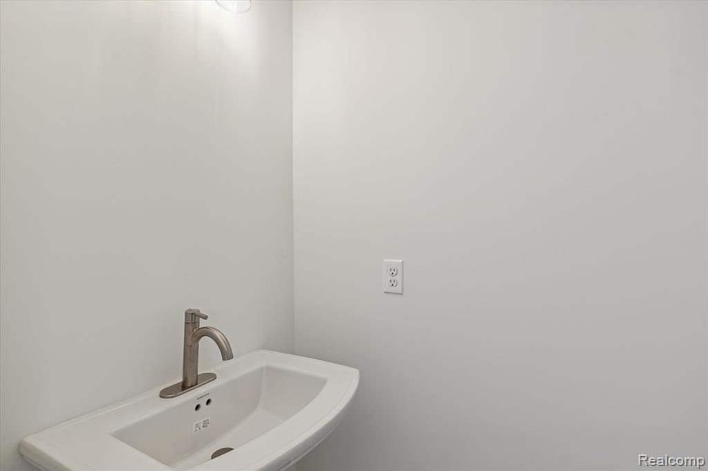 50520 Elmwood Court, Plymouth, MI 48170 — Photo 19